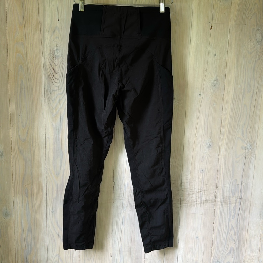 Athleta Trekkie Hybrid Crop Tight Size 2 - Picture 2 of 8